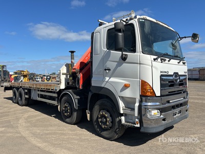 2013 Palfinger PK12001-EH 5580 kg Knuckle Boom on 2009 Hino FY 700 Series 8x4 Twin-Steer Flatbed Truck w/Crane