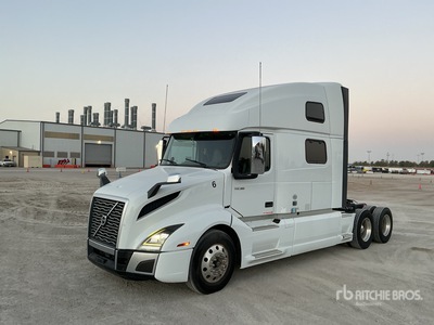 2020 Volvo VNL 6x4 Cabeza Tractora Cabina Dormitorio (Inoperable)