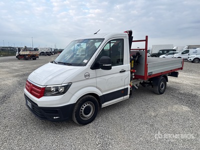 2019 Fassi F32A.0.23 on 2019 Volkswagen Crafter Table Top Truck w/Crane