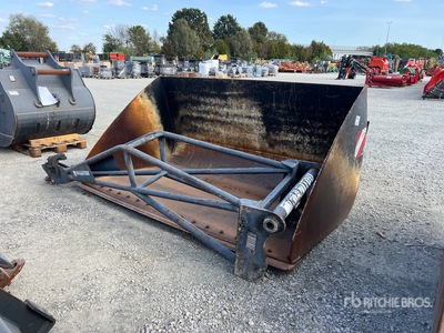 Qty of Telehandler Attachment