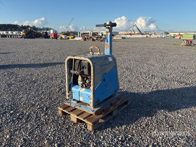 Weber CR8 Vibratory Plate Compactor