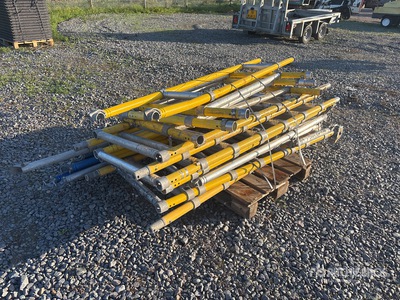 Quantity of (4) Instant INS205 DW G-Rail Frame 0.75M Narrow (Yellow) Échafaudage