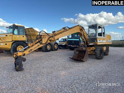 1988 Liebherr A902 Pelle Sur Pneus حفارة بعجلات (Inoperable)