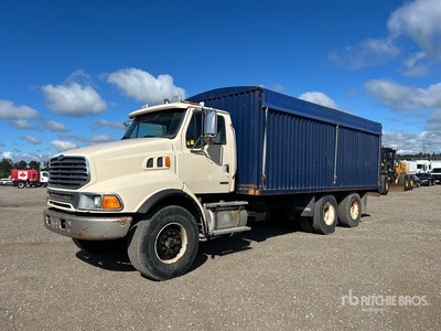 2003 Sterling L8500 6x4 Camion à grains