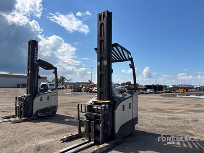 2014 Crown RMD6095S-32TT-321 3200 lb Reach Truck