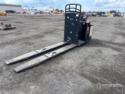 2011 Crown PC4500-80 8000 lb Electric Pallet Jack