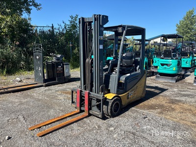 2013 Cat 2ET400 2440 lb Elektryczny wózek widłowy