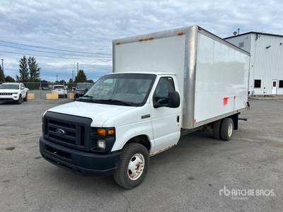 2017 Ford E-350 4x2 バントラック