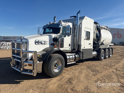 Tornado on 2013 Kenworth T800 8x6 Camion excavateur par aspiration