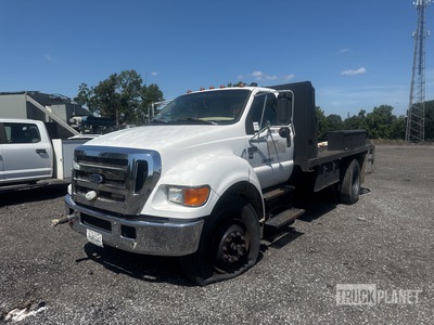 2005 Ford F750 Super Duty 4x2 Water Truck (Inoperable)