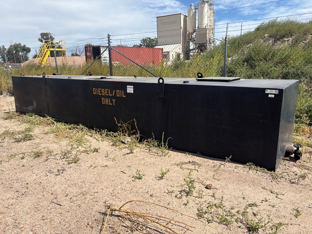 1,800 gal Used Oil Tank