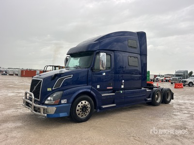 2013 Volvo VNL 6x4 T/A Sleeper Truck Tractor