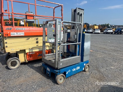 2010 Genie GR-20 Vertical Mast Lift