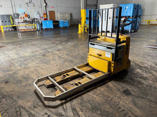 2017 Yale MPW080LEN24T2748 8000 lb Electric Pallet Jack