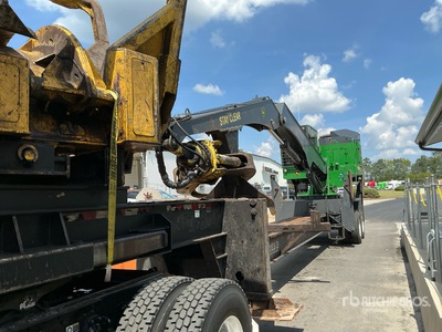 2021 John Deere 437E Trailer Mounted Butt-n-Top Op aanhanger gemonteerde houtlader