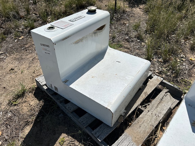 DeeZee 55 gal Fuel Tank