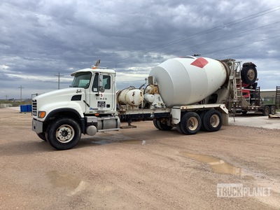 2007 Mack CV513 6x4 Camion hormigonera