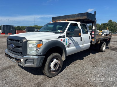 2013 Ford F-550 Flatbed Truck