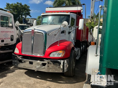 2013 Kenworth T660 10x4 Quad/A Dump Truck