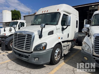 2018 Freightliner Cascadia 125 6x4 Ciągnik siodłowy T/A z kabiną sypialną