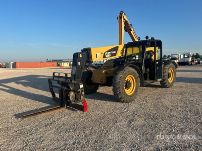 2013 Cat TL642C を見 Telehandler