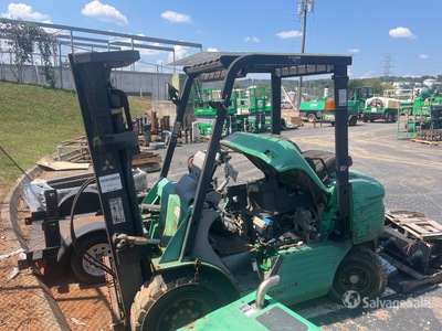 Mitsubishi FG25N Pneumatic Tire Carretilla Elevadora (Inoperable)