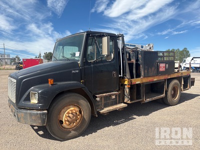 2001 Freightliner FL70 Truck