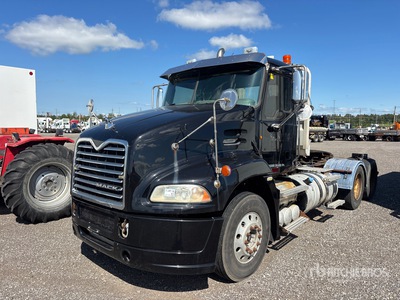 2013 Mack CXU613 6x4 Ciągnik siodłowy T/A z kabiną dzienną