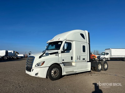 2020 Freightliner Cascadia 126 6x4 Sleeper Truck Tractor