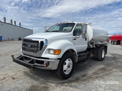 2012 Ford F-750 4x2 Water Truck