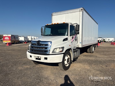 2019 Hino 268 4x2 Furgoneta caja cerrada