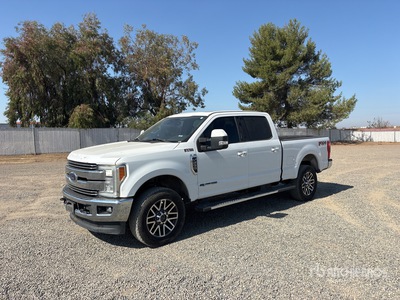 2017 Ford F-250 Lariat 4x4 Crew Cab 4x4 Crew Cab Pick Up