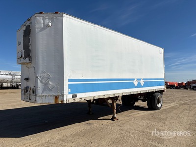 1985 Fruehauf 28 ft x 102 in S/A Heated Przyczepa furgon
