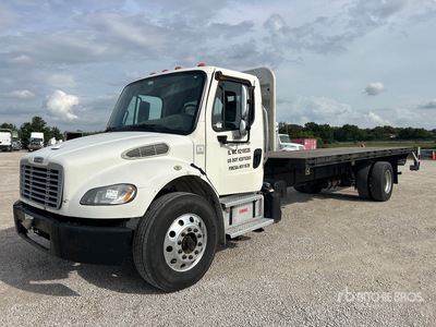 2016 Freightliner M2 106 4x2 Flatbed Truck
