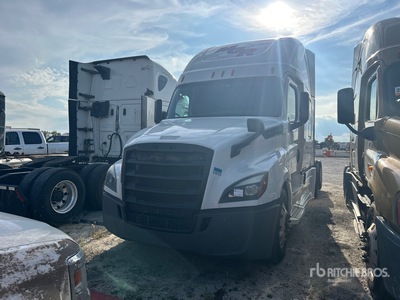 2018 Freightliner Cascadia 126 6x4 Tracteur Routier Couchette