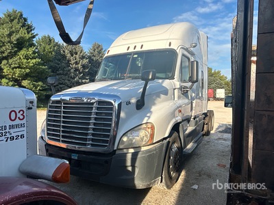 2016 Freightliner Cascadia 125 6x4 T/A Sleeper Truck Tractor