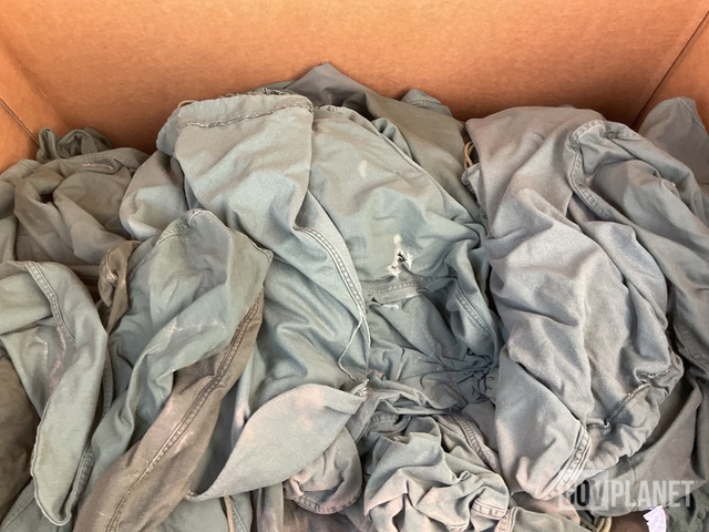 (871) Duffel Bags, (136) Clothing Bags & (150) Barracks Bags