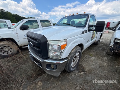 2014 Ford F-250 XL 4x2 Ciężarówka użytkowa
