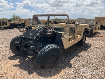 2011 AM General M1097R1 HMMWV 2 Door w/Truck Body