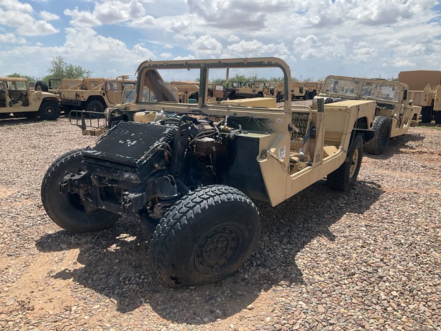 2011 AM General M1097R1 HMMWV 2 Door w/Truck Body