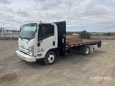 2013 Isuzu NPR 4x2 Flatbed Truck