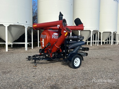 2010 REM 2700 Grain Vac