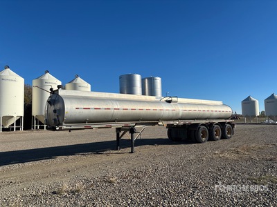 2002 Advance 34000 L Tri/A Tanker Trailer