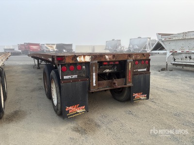 1973 Clark 40 ft T/A Flatbed Trailer