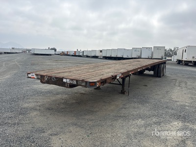 1973 Clark 40 ft T/A Flatbed Trailer