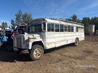 1974 International Harvester Loadstar 1800 4x2 Bus (Inoperable)