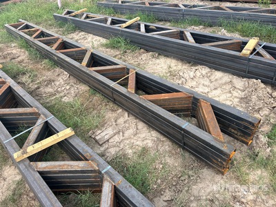 Quantity of (5) 18 in x 20 ft Metal Trusses その他 - 店舗 & 倉庫 (Unused)