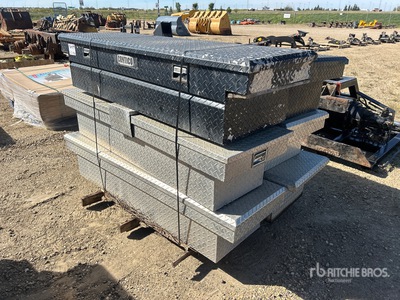 Quantity of Tool Box - Fits Pickup
