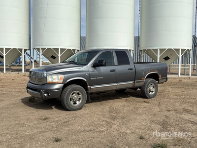 Ram 2500 4x4 Extended Cab Pickup