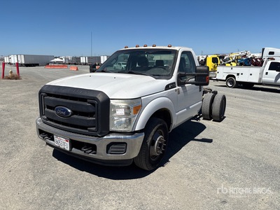 2016 Ford F-350 XL Cabina y chasis